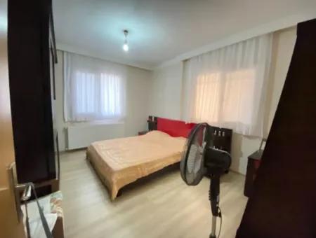 2 1 Wohnung Zum Verkauf In Ürkmez Zentrum Mit Geschlossener Garage Und Garten