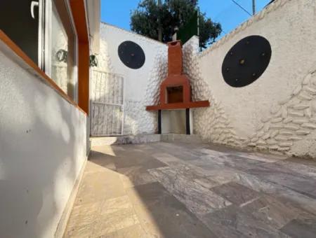 Ürkmez Zentrale Lage Bahçeli 2 1 Wohnung Zum Verkauf