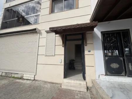 2 1 Wohnung Im Mittleren Stockwerk Auf Der Strasse In Seferihisar Bengiler