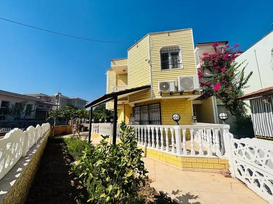 In İzmir Seferihisar Mersin Gebiet Viertel Sehr Nah Am Meer 3+1 Villa Zu Verkaufen
