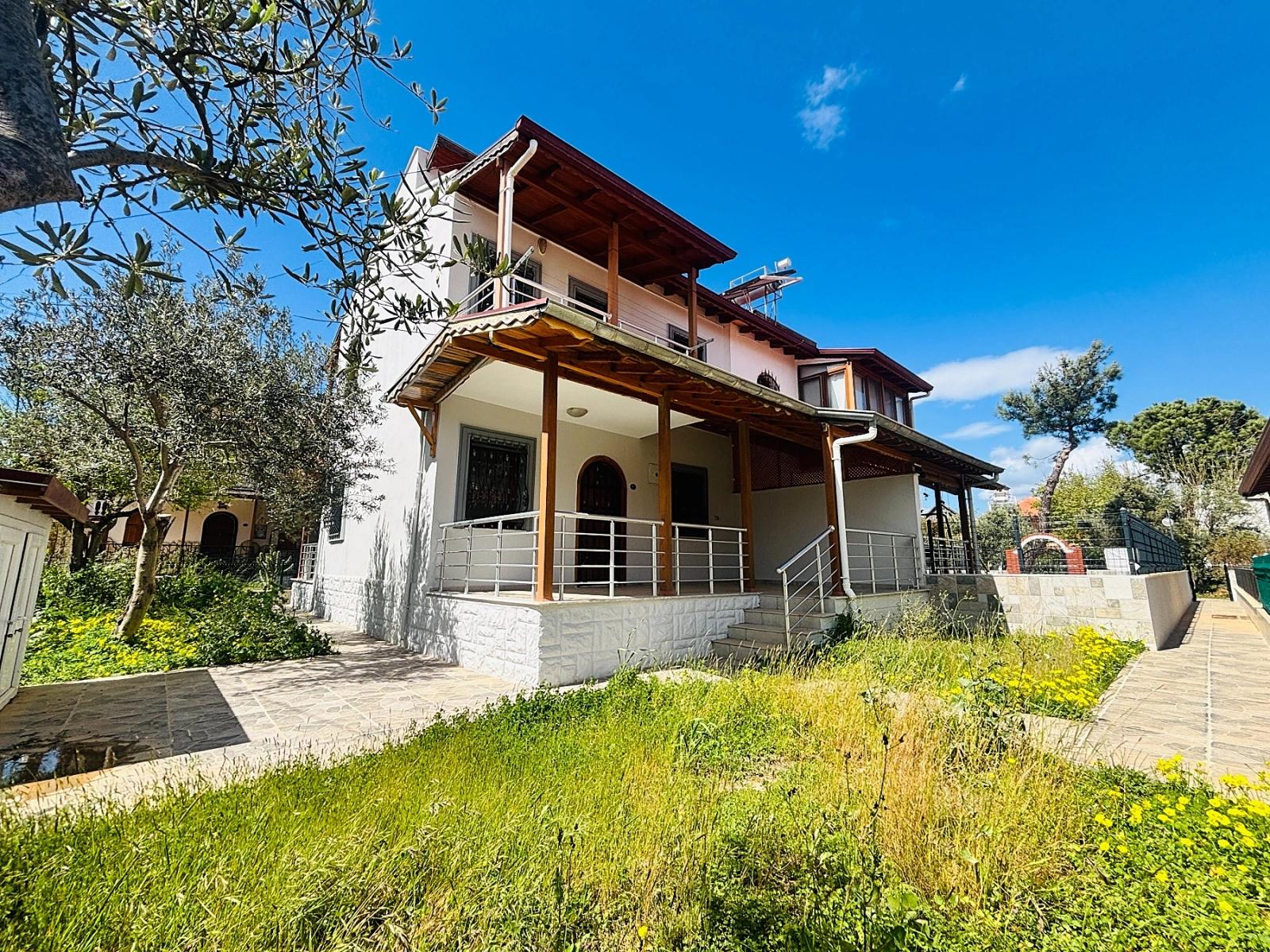 3+1 Villa For Sale In Payamlı Neighborhood, Seferihisar, İzmir, 200M From The Sea, With A Large Garden