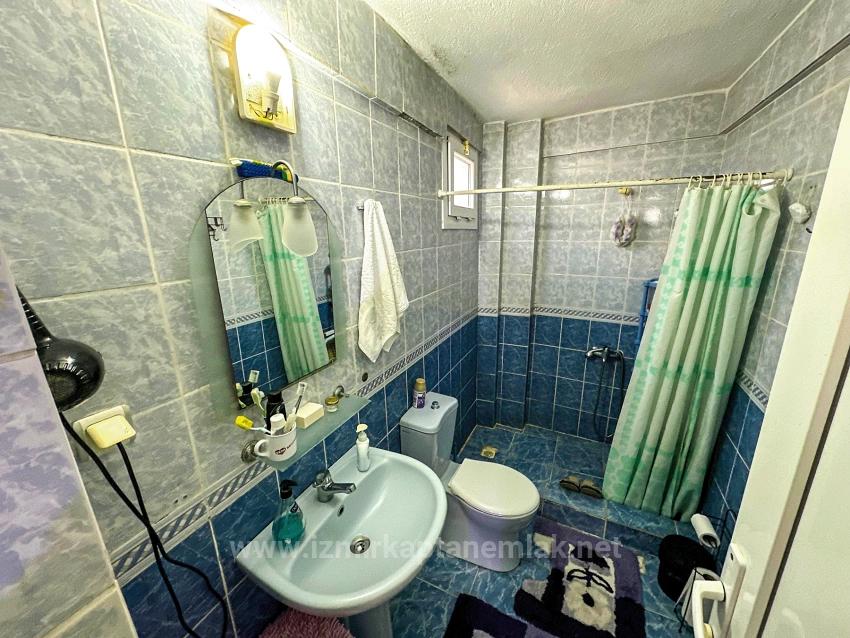 Centrally Located 4+1 Villa For Sale In Payamlı Neighborhood, Seferihisar, İzmir, Within Walking Distance To The Sea.