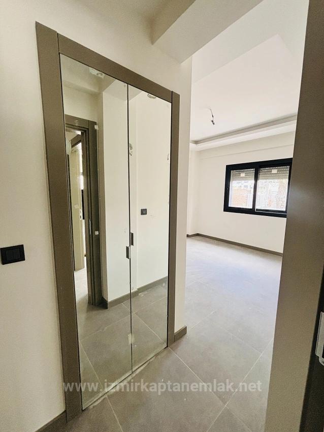 Located In A Gated Community With A Swimming Pool And Security Cameras In Çolakibrahim Bey Neighborhood, Seferihisar, İzmir.