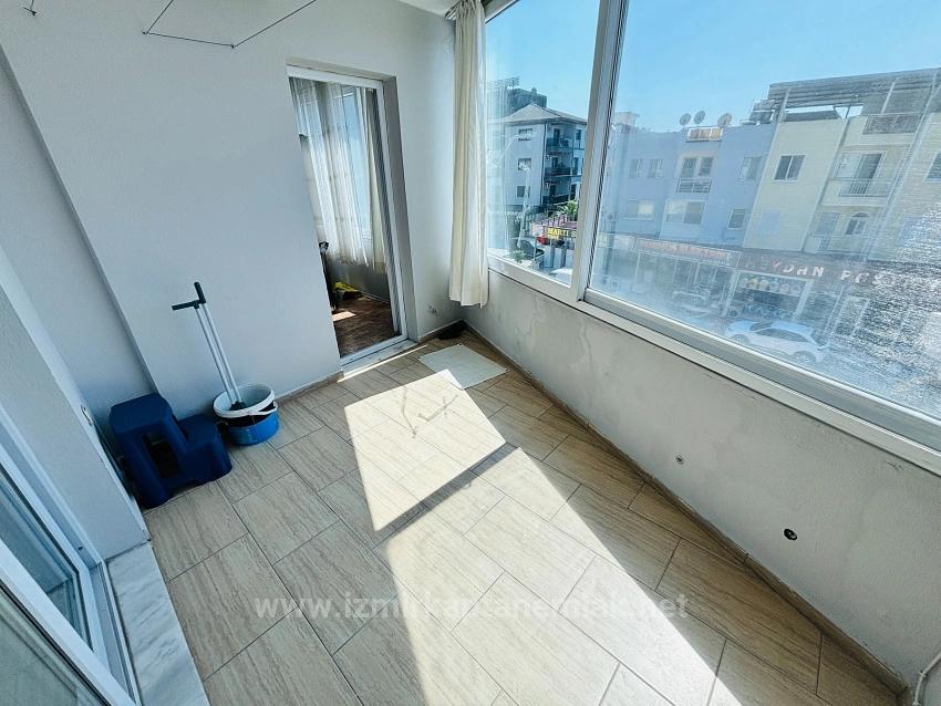 2+1 Apartment For Sale In Bengiler, Seferihisar, Izmir, In The Market Center, Front Facing, With Closed Kitchen