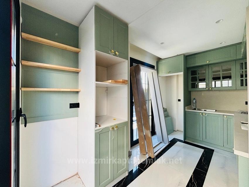 3+1 Detached House With Smart Home System And Pool, 100M From The Sea In Gümüldür Neighborhood, Menderes, İzmir.