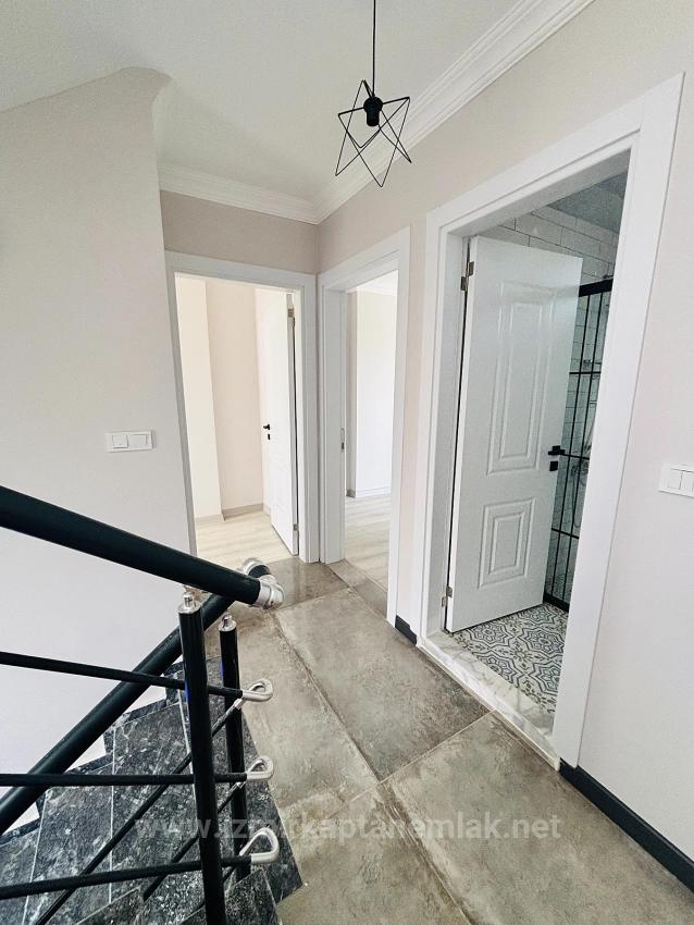 2+1 Duplex Villa In Cumhuriyet Neighborhood, Seferihisar, Izmir