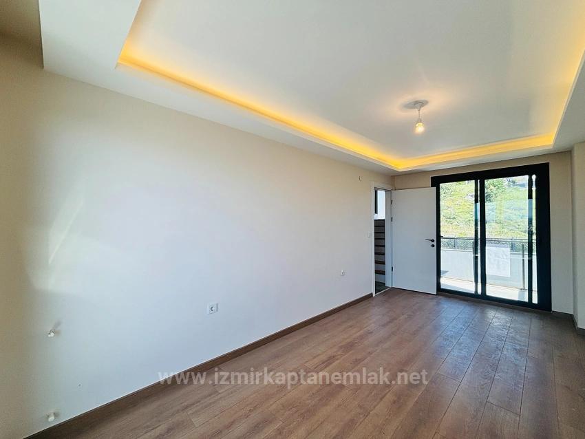 Sea View, 5+1 Detached Triplex Summer Villa With Pool In Akarca, Seferihisar, İzmir