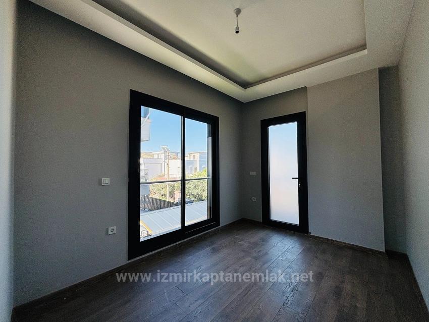 3+1 Bedroom Summerhouse For sale in Cumhuriyet Nbh. Seferihisar Doğanbey - 150 m²