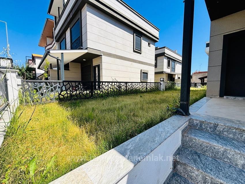 3+1 Bedroom Summerhouse For sale in Payamlı Nbh. Seferihisar Doğanbey - 130 m²