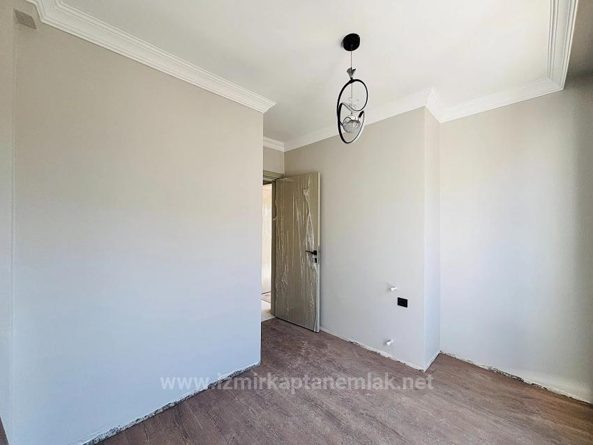 Semi-Detached Villa For Sale In Payamlı Neighborhood, Seferihisar, İzmir, 300M From The Sea, 3+1 Layout.
