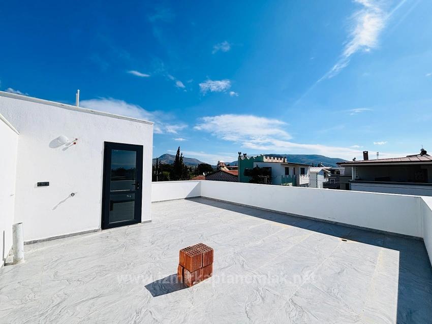 Semi-Detached Villa For Sale In Payamlı Neighborhood, Seferihisar, İzmir, 300M From The Sea, 3+1 Layout.