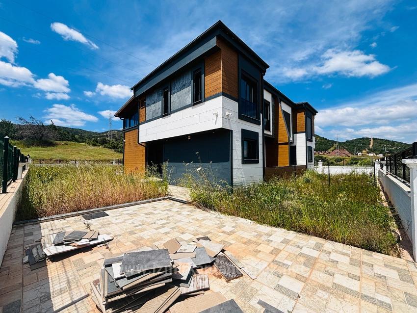 3+1 Ultra Luxury Semi-Detached Villa With Pool For Sale In Kavakdere Neighborhood, Seferihisar, Izmir