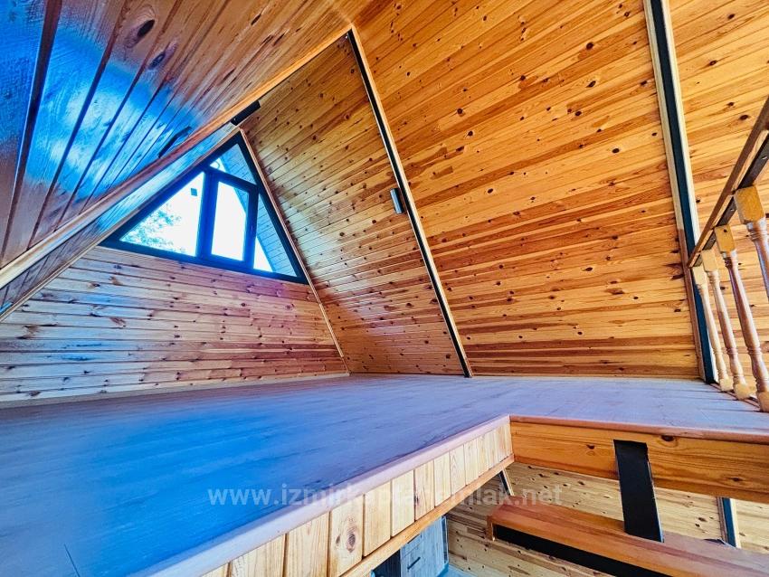 Modern Bungalow With Pool In İzmir Menderes Yeniköy District