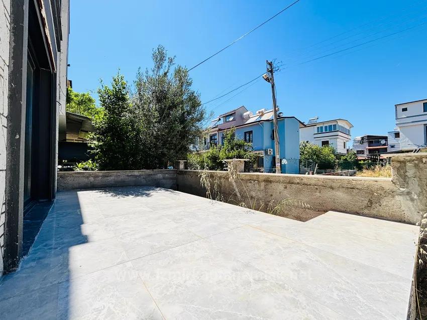 In İzmir Seferihisar Cumhuriyet Neighbourhood, A 5+1 Detached Villa For Sale