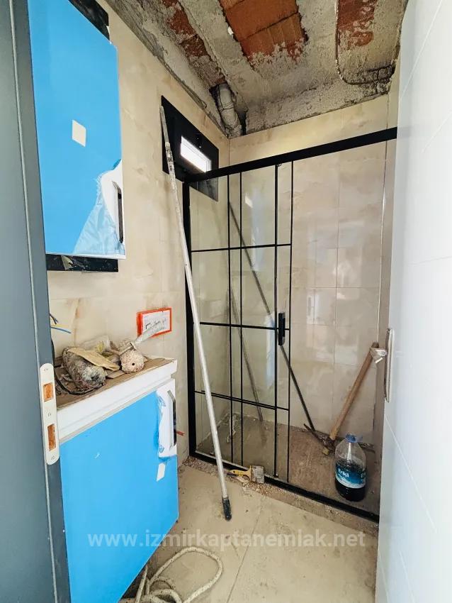 In İzmir Seferihisar Cumhuriyet Neighbourhood, A 5+1 Detached Villa For Sale
