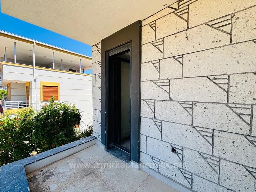 In İzmir Seferihisar Cumhuriyet Neighbourhood, A 5+1 Detached Villa For Sale