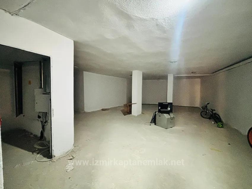 İzmir Seferihisar Hıdırlık Neighbourhood Has A 2+1 Car Parked 1St Floor Rentable Flat