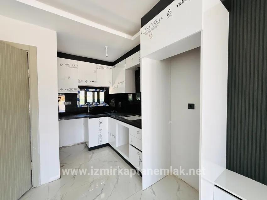 3+1 Bedroom Summerhouse For sale in Cumhuriyet Nbh. Seferihisar Doğanbey - 125 m²