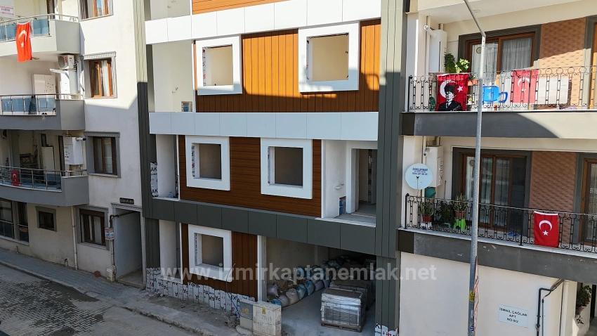 1+1 Middle Floor Flat In A Great Location In Hıdırlık, Seferihisar, Izmir