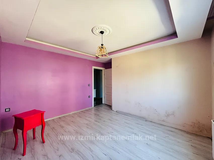 Seferihisar Çolak İbrahim Bey Neighbourhood's Independent Entrance 2+1 Flat Duplex