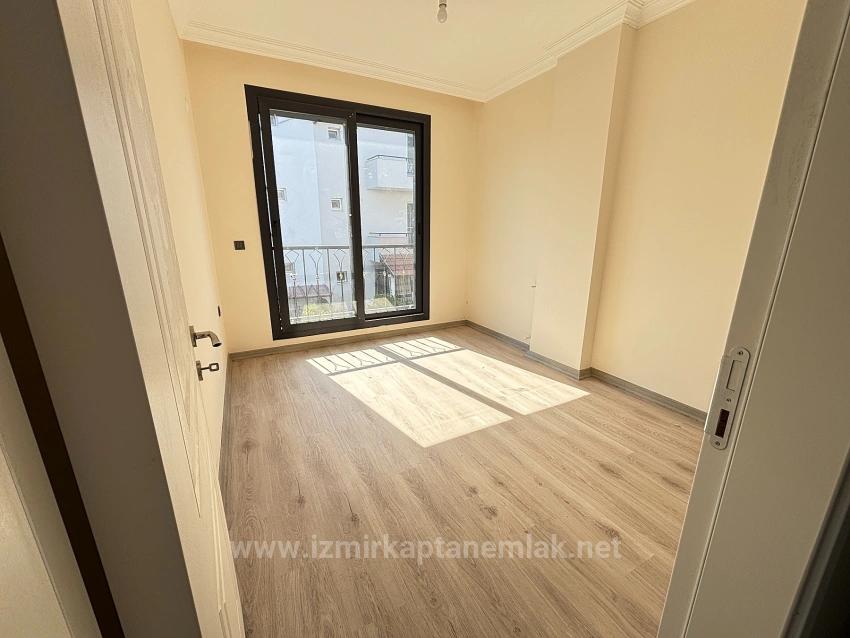 4+1 Villa For Sale With Garden In Seferihisar Doğanbey, 400 Meters From The Beach