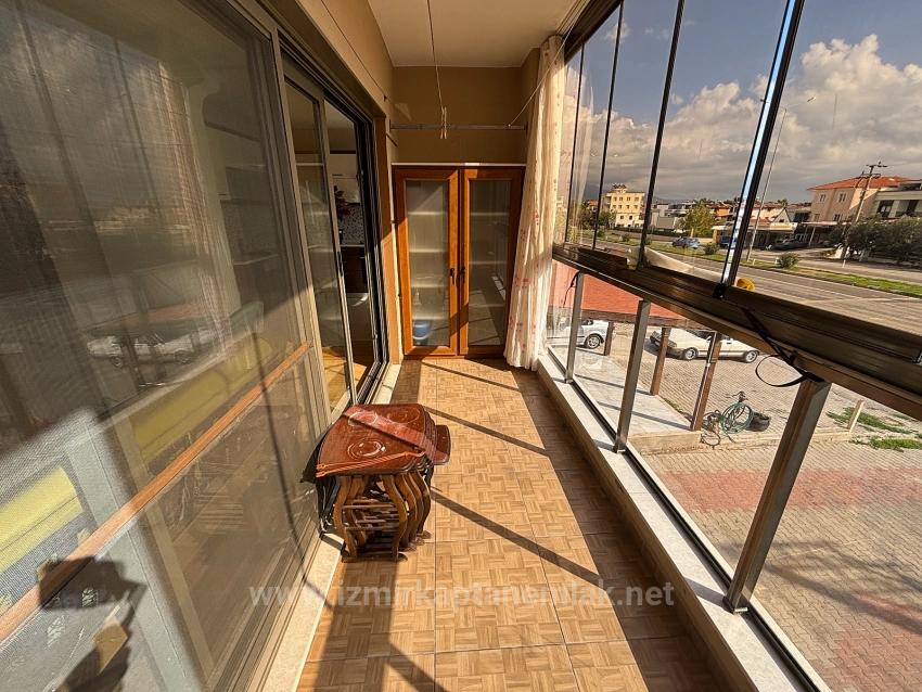 2+1 Middle Floor Flat On The Street In Bengiler, Seferihisar