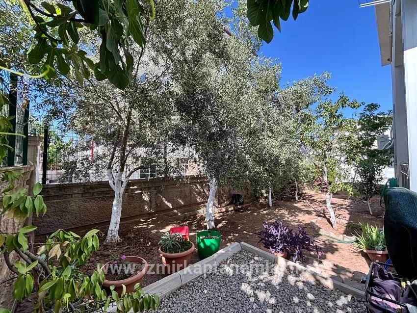 İzmir Seferihisar Republic Neighbourhood In 310 m² Inside for sale 3+1 duplex villa