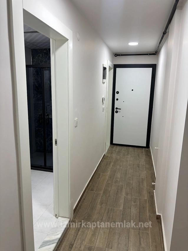 1+1 Apartment In A Great Location In Camikebir, Seferihisar, Izmir