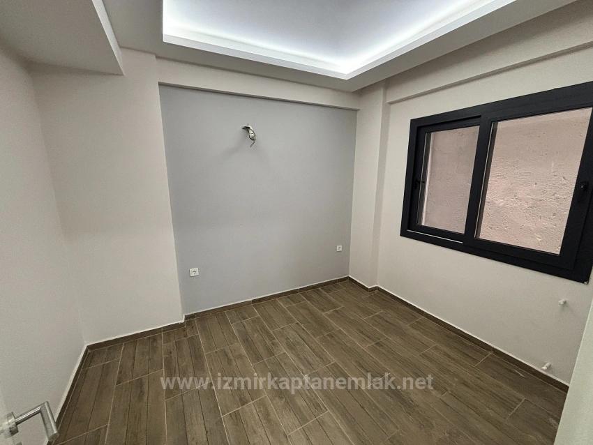 1+1 Apartment In A Great Location In Camikebir, Seferihisar, Izmir