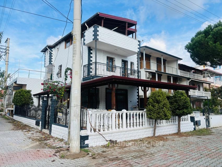 4+1 Detached Triplex Summer Villa On The Sea Side In Bengiler, Seferihisar