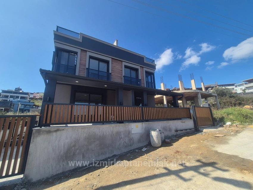 Brand New 2+1 Villa For Sale In Doğanbey With Sea View And Parking