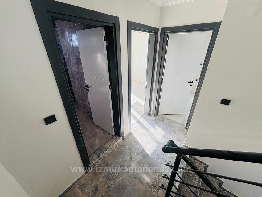 3+1 Villa For Sale With Sea View And Garden In Doğanbey Atatürk Neighborhood