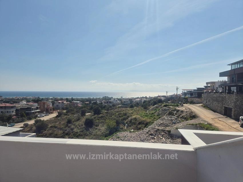 3+1 Villa For Sale With Sea View And Garden In Doğanbey Atatürk Neighborhood