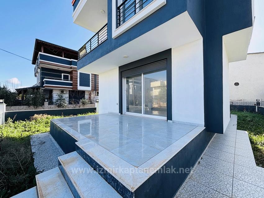 300M2 Independent Detached Brand New 3+1 Villa For Sale In İzmir Seferihisar Doğanbey