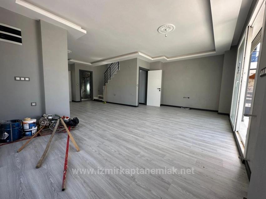 300M2 Independent Detached Brand New 3+1 Villa For Sale In İzmir Seferihisar Doğanbey