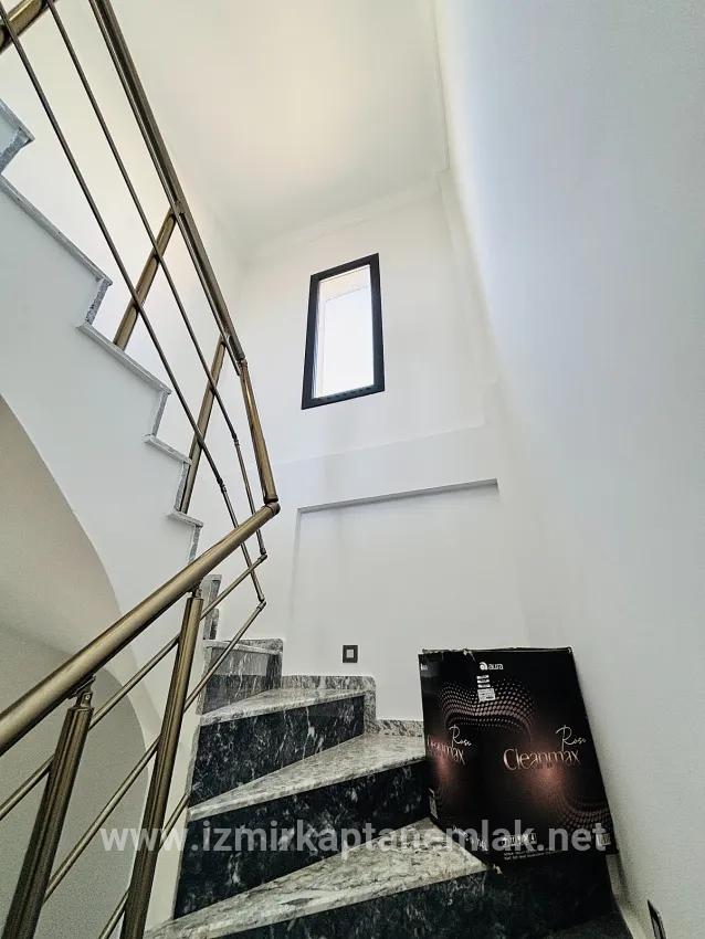 3+1 Bedroom Summerhouse For sale in Payamlı Nbh. Seferihisar Doğanbey - 120 m²
