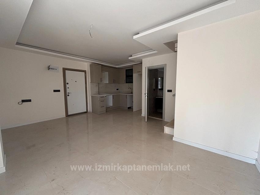 2+1 Bedroom Summerhouse For sale in Payamlı Nbh. Seferihisar Doğanbey - 120 m²