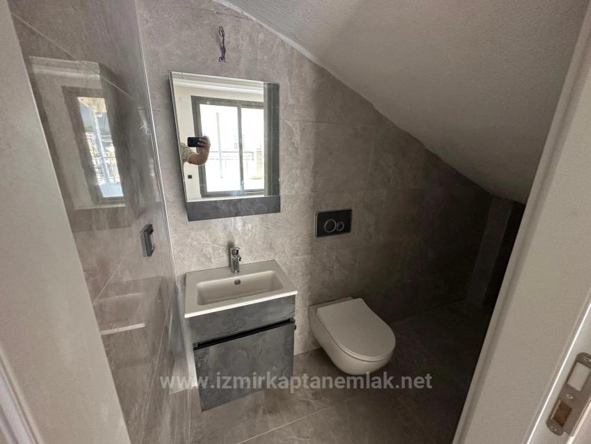 Brand New 2+1 Villa For Sale In A Beautiful Location In Seferihisar Doğanbey Payamlı