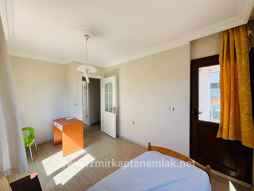 4+1 Bedroom Summerhouse For sale in Cumhuriyet Nbh. Seferihisar Doğanbey - 160 m²