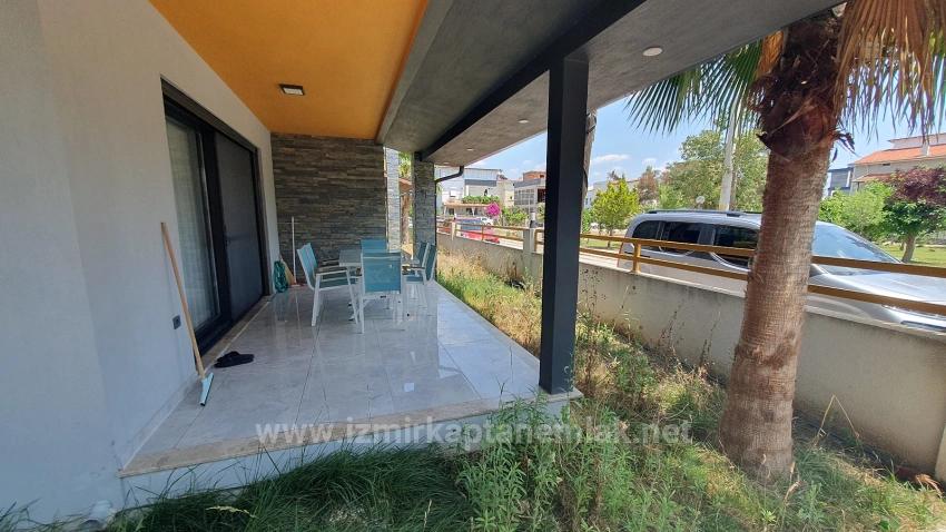 3+1 Villa With Pool And Garden For Sale On The Sea Side In Seferihisar Payamlı