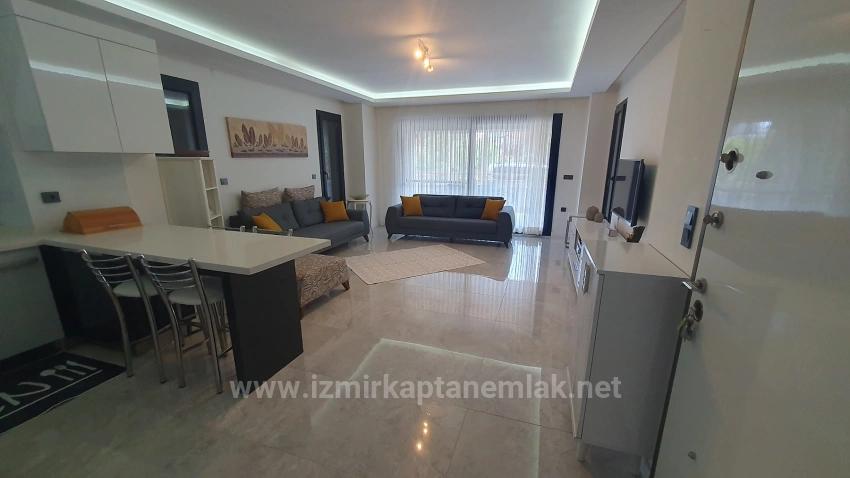 3+1 Villa With Pool And Garden For Sale On The Sea Side In Seferihisar Payamlı