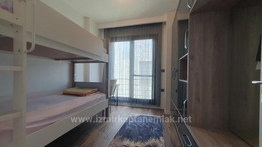 3+1 Villa With Pool And Garden For Sale On The Sea Side In Seferihisar Payamlı