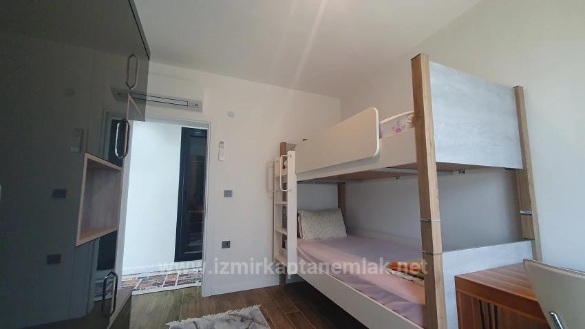 3+1 Villa With Pool And Garden For Sale On The Sea Side In Seferihisar Payamlı