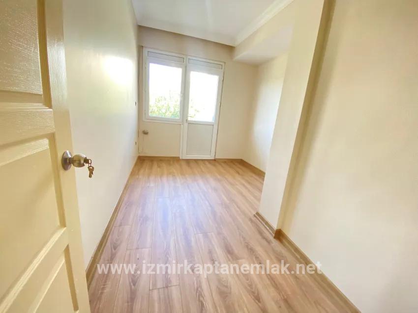 2+1 Bedroom Apartment For sale in Mersin Alanı Nbh. Seferihisar Ürkmez - 85 m²