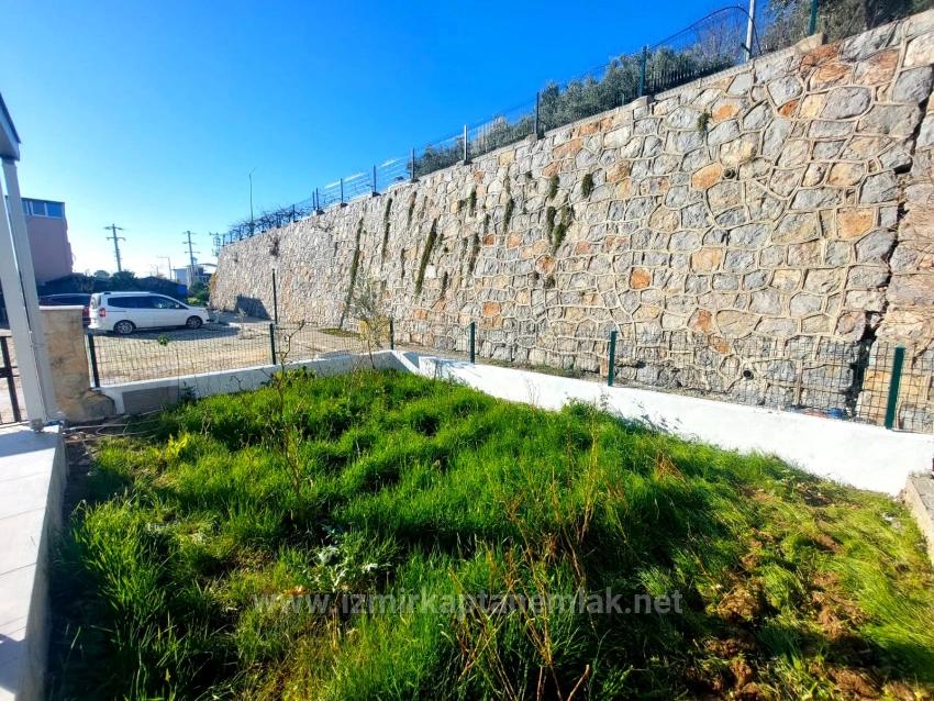 3+1 Summer House For Sale In İzmir Seferihisar Doğanbey