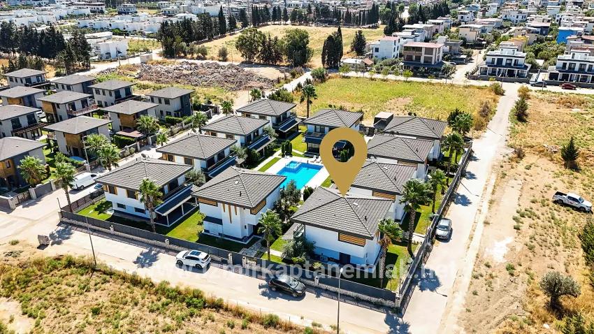 3+1 Bedroom Summerhouse For sale in Cumhuriyet Nbh. Seferihisar Doğanbey - 290 m²