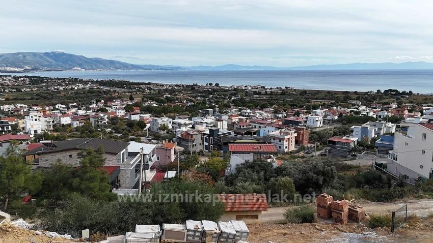 300 M2 Land With Sea View In İzmir Seferihisar Atatürk Neighborhood