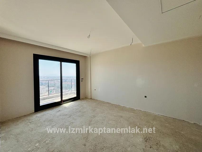 3+2 Bedroom Villa For sale in Turabiye Nbh. Seferihisar - 240 m²