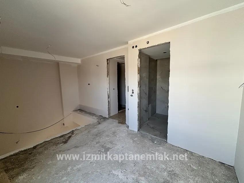 3+2 Bedroom Villa For sale in Turabiye Nbh. Seferihisar - 240 m²