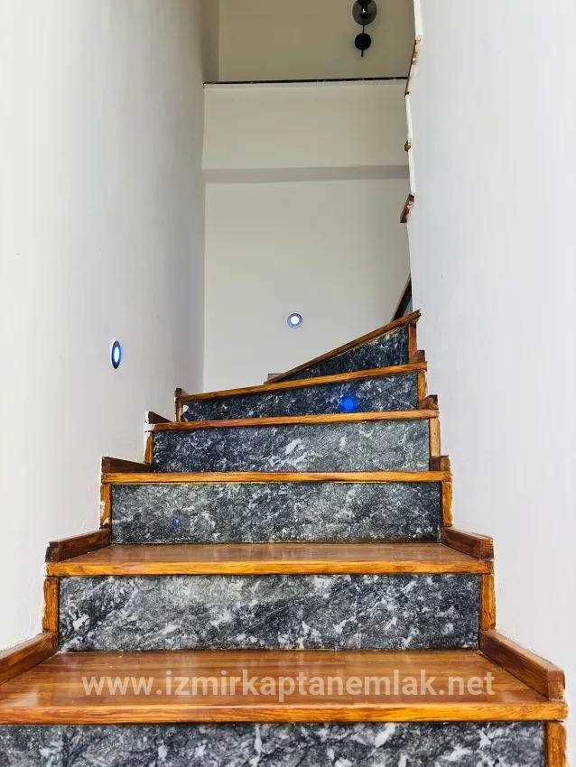 2+1 Bedroom Apartment For sale in Turabiye Nbh. Seferihisar - 85 m²